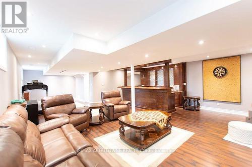 5256 Rome Crescent, Burlington, ON - Indoor Photo Showing Living Room