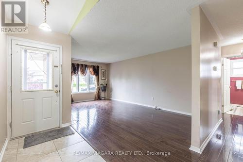 976 Colette Road, Fort Erie, ON - Indoor Photo Showing Other Room