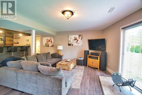 510 Alfred Street, Huron-Kinloss, ON - Indoor Photo Showing Living Room