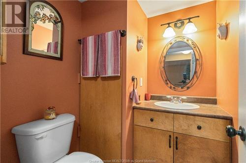 446 Main St, Shediac, NB - Indoor Photo Showing Bathroom