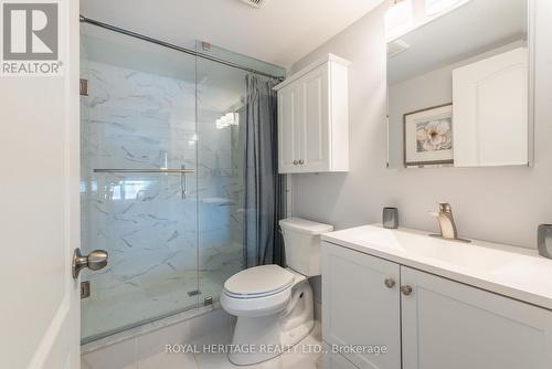 706 - 712 Rossland Road E, Whitby, ON - Indoor Photo Showing Bathroom