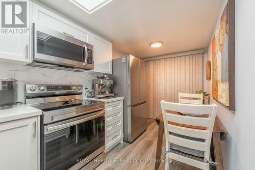 706 - 712 Rossland Road E, Whitby, ON - Indoor Photo Showing Kitchen