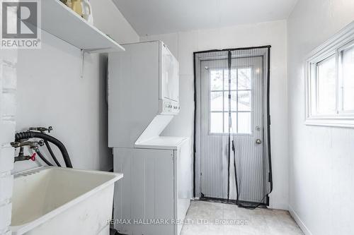 336 Mortimer Avenue, Toronto, ON - Indoor Photo Showing Laundry Room