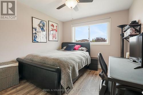 50 Compton Crescent, Bradford West Gwillimbury, ON - Indoor Photo Showing Bedroom