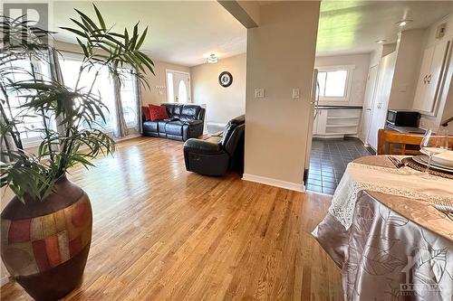 Living room - 1639 Baseline Road, Ottawa, ON - Indoor
