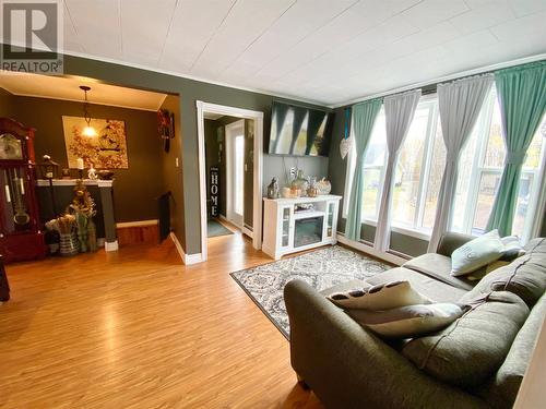 10 Quinton Street, Lewisporte, NL - Indoor Photo Showing Living Room