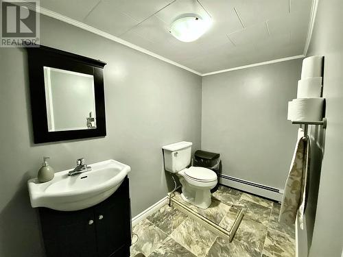 10 Quinton Street, Lewisporte, NL - Indoor Photo Showing Bathroom