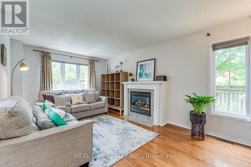 2124 Shorncliffe Boulevard, Oakville, ON - Indoor Photo Showing Living Room With Fireplace