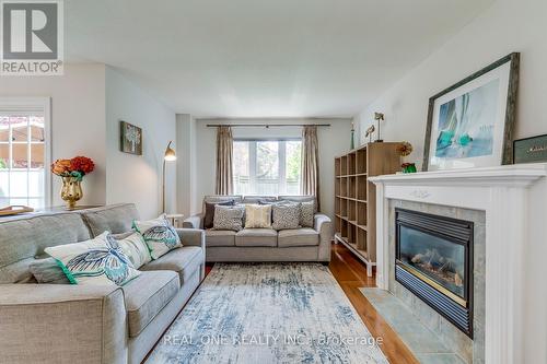 2124 Shorncliffe Boulevard, Oakville, ON - Indoor Photo Showing Living Room With Fireplace