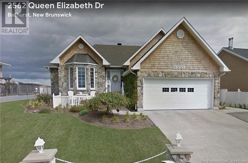 2556 Queen Elizabeth Drive, Bathurst, NB - Outdoor With Facade