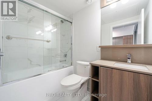 3902 - 85 Wood Street, Toronto, ON - Indoor Photo Showing Bathroom