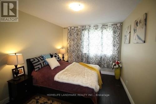 267 Taylor Mills Drive N, Richmond Hill, ON - Indoor Photo Showing Bedroom