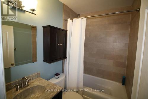 267 Taylor Mills Drive N, Richmond Hill, ON - Indoor Photo Showing Bathroom