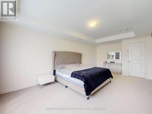 256 Silk Twist Drive, East Gwillimbury, ON - Indoor Photo Showing Bedroom