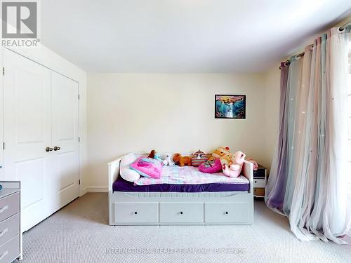 256 Silk Twist Drive, East Gwillimbury, ON - Indoor Photo Showing Bedroom