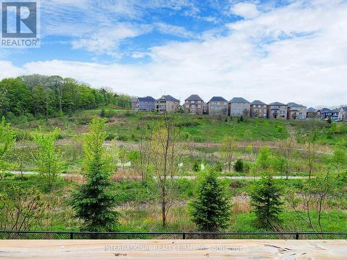 256 Silk Twist Drive, East Gwillimbury, ON - Outdoor With View