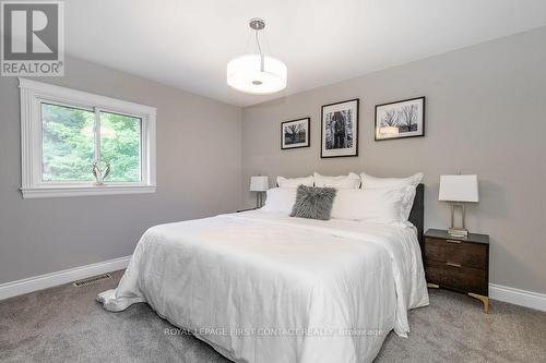 1289 Gervais Road, Tay, ON - Indoor Photo Showing Bedroom