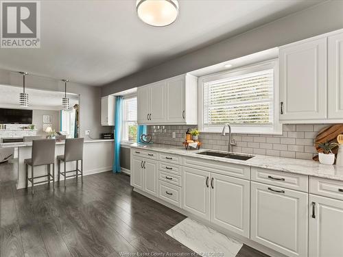 493 Highway 77, Leamington, ON - Indoor Photo Showing Kitchen With Double Sink With Upgraded Kitchen