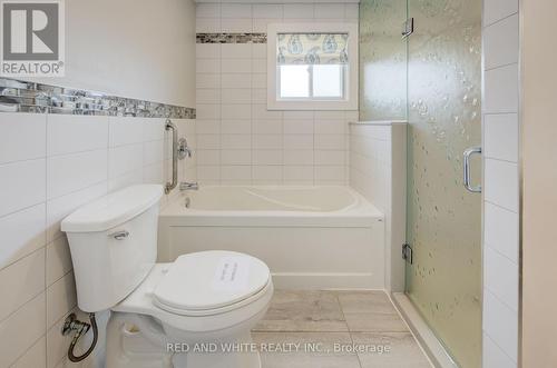 18 Windermere Court, Kitchener, ON - Indoor Photo Showing Bathroom