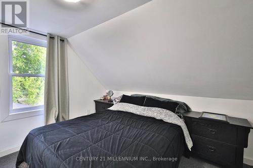 149 14Th Street W, Owen Sound, ON - Indoor Photo Showing Bedroom
