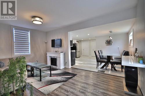 149 14Th Street W, Owen Sound, ON - Indoor With Fireplace