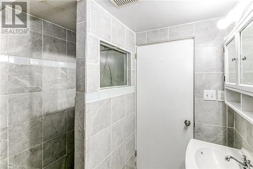 331 Perreault Street, Sudbury, ON - Indoor Photo Showing Bathroom