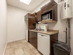 Kitchenette - 