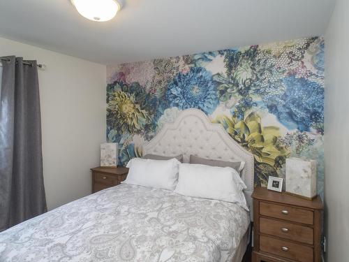 149 Greenpark Crescent, Thunder Bay, ON - Indoor Photo Showing Bedroom