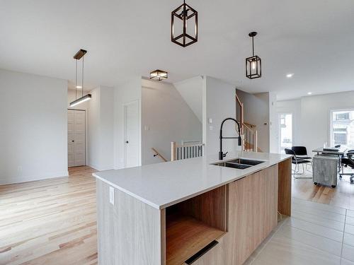 Cuisine - 1401-13570 Rue Des Saules, Mirabel, QC - Indoor Photo Showing Kitchen With Double Sink With Upgraded Kitchen