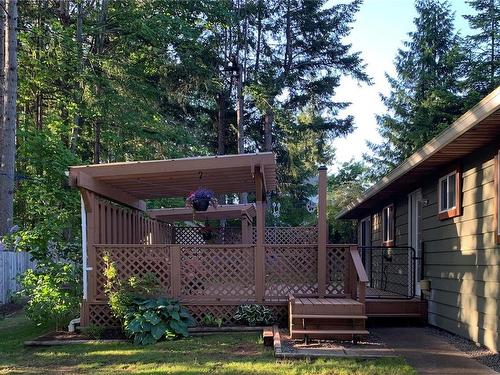 254 Fawn Rd, Campbell River, BC - Outdoor With Deck Patio Veranda