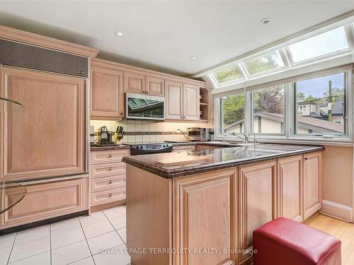 25 Poplar Plains Cres, Toronto, ON - Indoor Photo Showing Kitchen With Double Sink