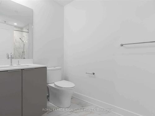 409-88 Cumberland St, Toronto, ON - Indoor Photo Showing Bathroom