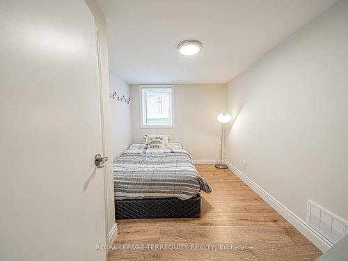 493 Lowell Ave, Oshawa, ON - Indoor Photo Showing Bedroom