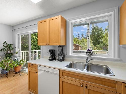 7141 Wright Rd, Sooke, BC - Indoor Photo Showing Kitchen With Double Sink