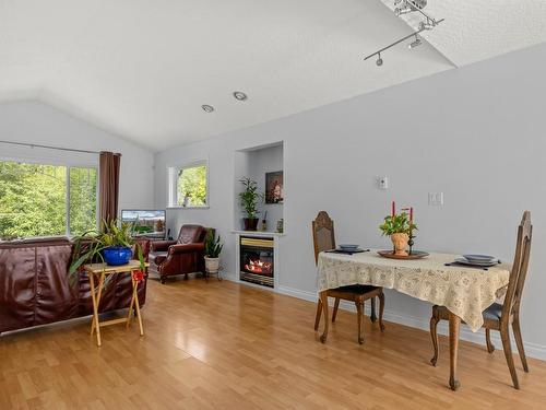 7141 Wright Rd, Sooke, BC - Indoor Photo Showing Dining Room