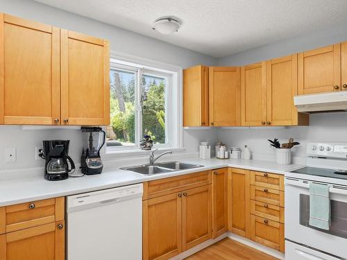 7141 Wright Rd, Sooke, BC - Indoor Photo Showing Kitchen With Double Sink