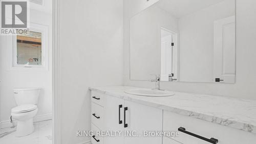 15 Ahmed Place, St. Thomas, ON - Indoor Photo Showing Bathroom