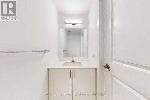224 - 1070 Douglas Mccurdy Cmn, Mississauga, ON - Indoor Photo Showing Bathroom