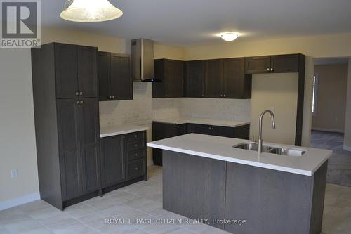 30 Revol Road, Penetanguishene, ON - Indoor Photo Showing Kitchen With Double Sink