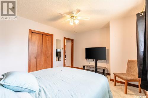1144 Caribou Street W, Moose Jaw, SK - Indoor Photo Showing Bedroom