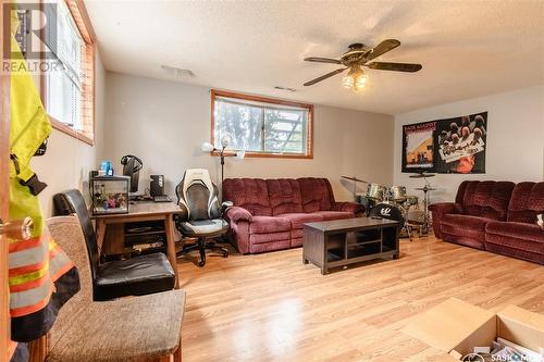 1144 Caribou Street W, Moose Jaw, SK - Indoor Photo Showing Living Room
