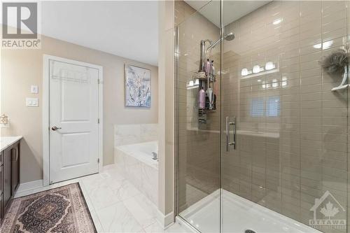725 Wooler Place, Ottawa, ON - Indoor Photo Showing Bathroom
