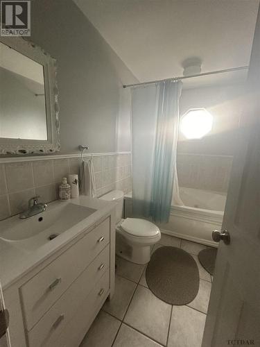 270 Waterloo Rd, Timmins, ON - Indoor Photo Showing Bathroom