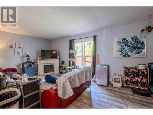 317 Beech Crescent, Prince George, BC - Indoor Photo Showing Living Room