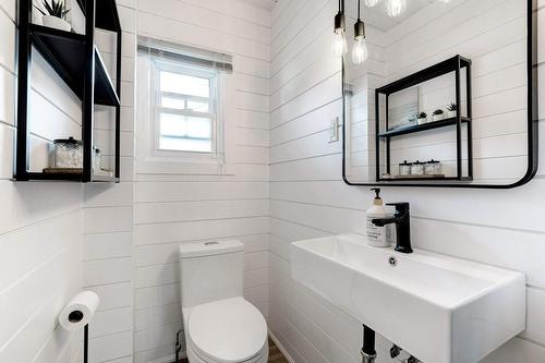 241 Beechwood Avenue, Crystal Beach, ON - Indoor Photo Showing Bathroom