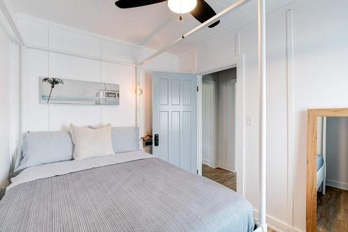 241 Beechwood Avenue, Crystal Beach, ON - Indoor Photo Showing Bedroom