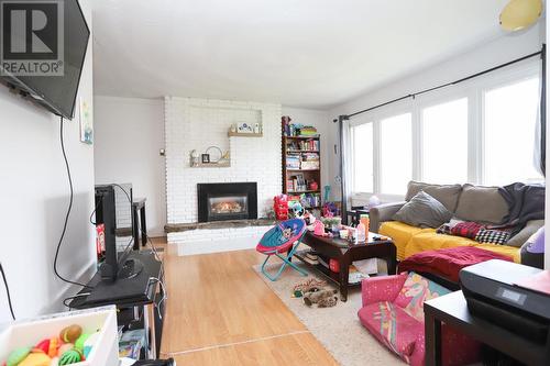 310 St. Patrick St, Sault Ste. Marie, ON - Indoor Photo Showing Living Room With Fireplace