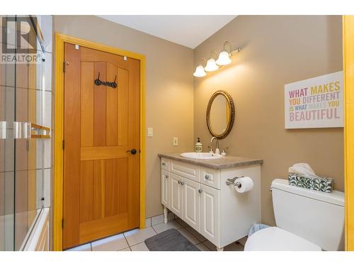 2738 Golf Course Drive, Blind Bay, BC - Indoor Photo Showing Bathroom