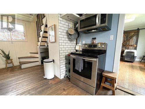 1817 E 7Th Avenue, Prince Rupert, BC - Indoor Photo Showing Kitchen