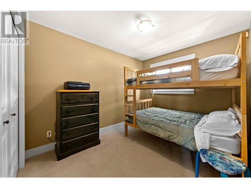 2633 Squilax Anglemont Road Unit# 184, Lee Creek, BC - Indoor Photo Showing Bedroom